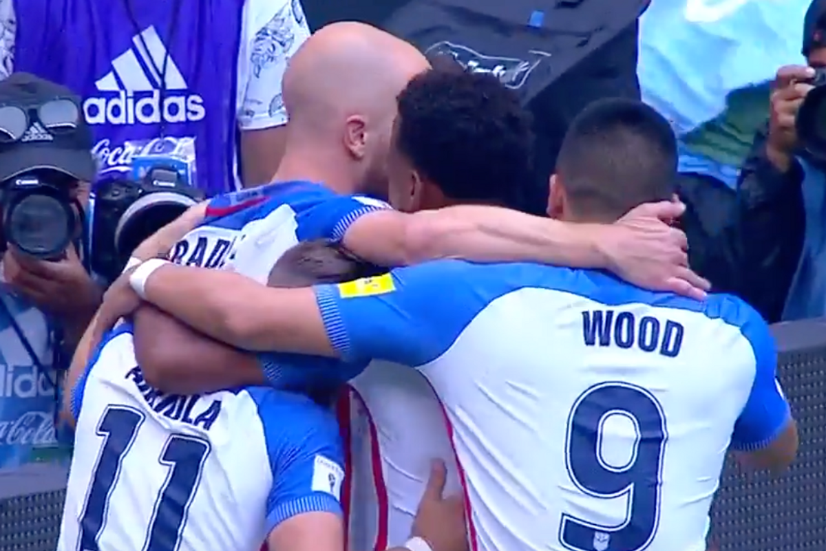 The USMNT celebrates after Bradley's sensational goal.