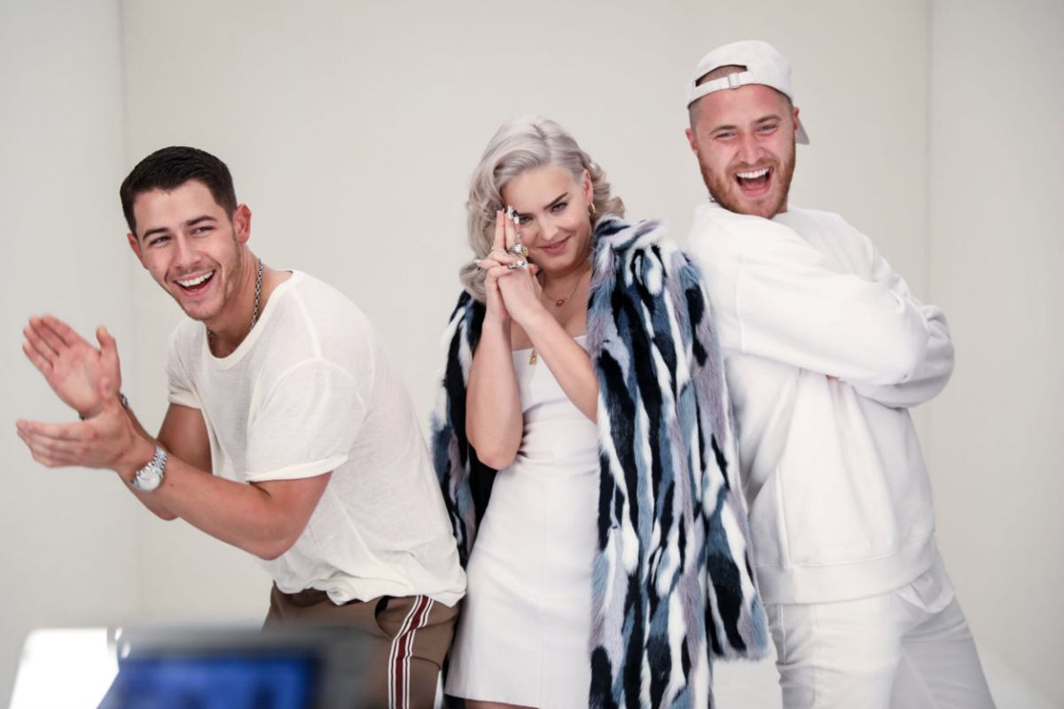 nick jonas remember i told you video