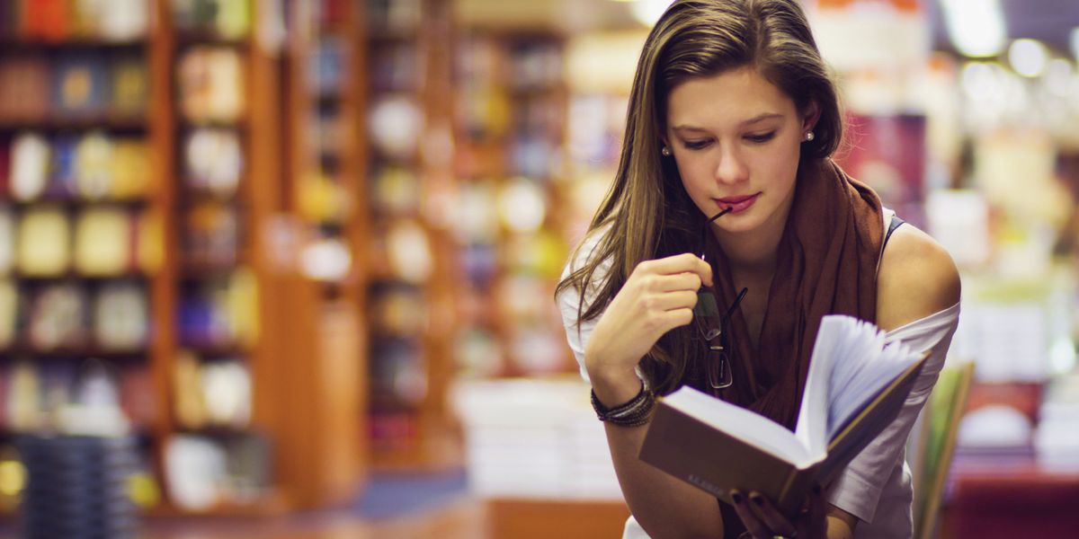 15 Struggles Book Lovers Know All Too Well