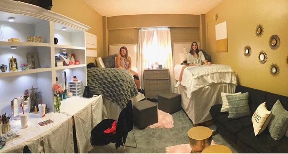 15 Unique Ways Ole Miss Girls Are Decorating Their Dorm Rooms