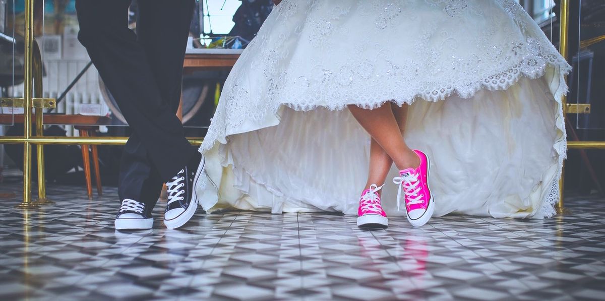 100 Songs All Millennials Will Dance To At Their Weddings