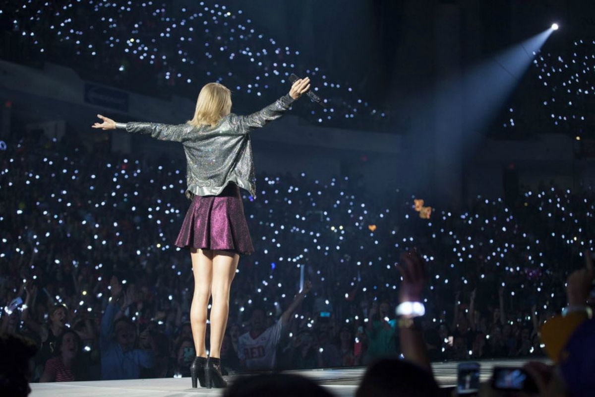 13 Taylor Swift Lyrics We Can All Be Inspired By
