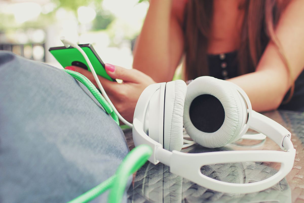 16 Songs for Your Off-to-School Playlist