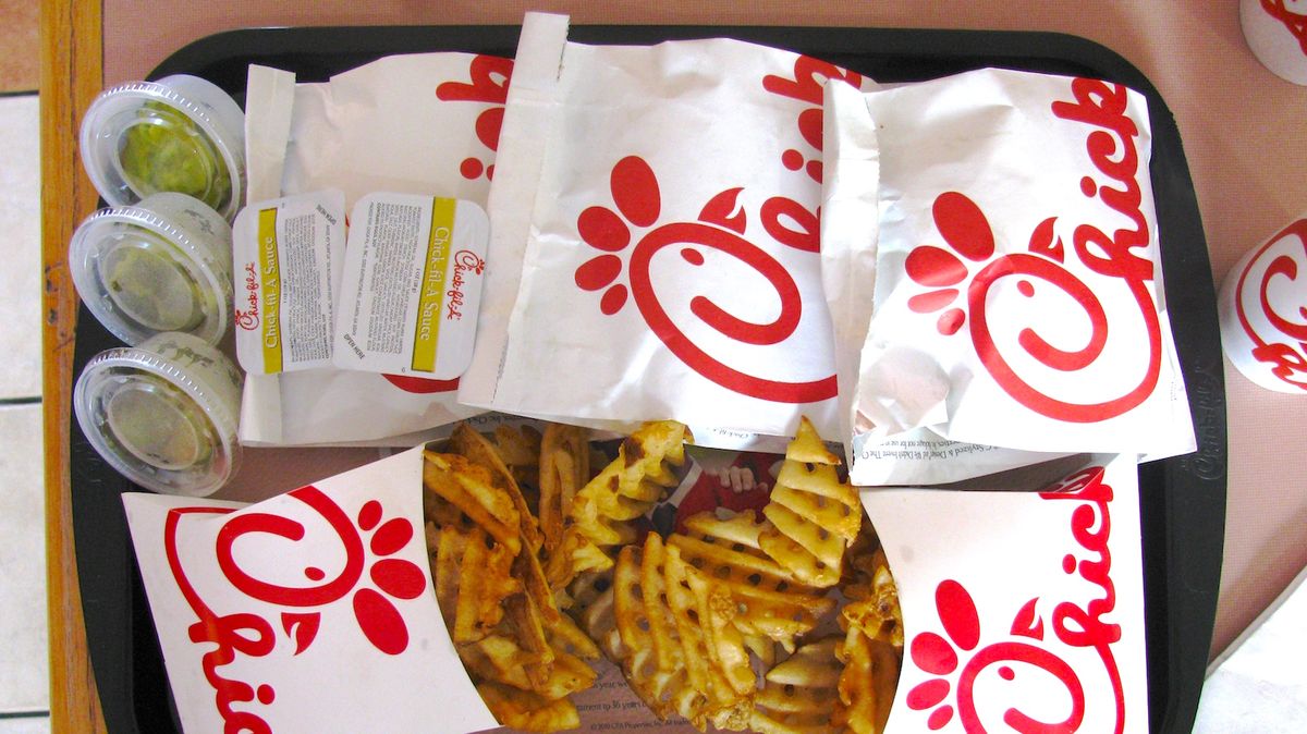 The Top 10 Struggles Of Every Chick-fil-A Employee