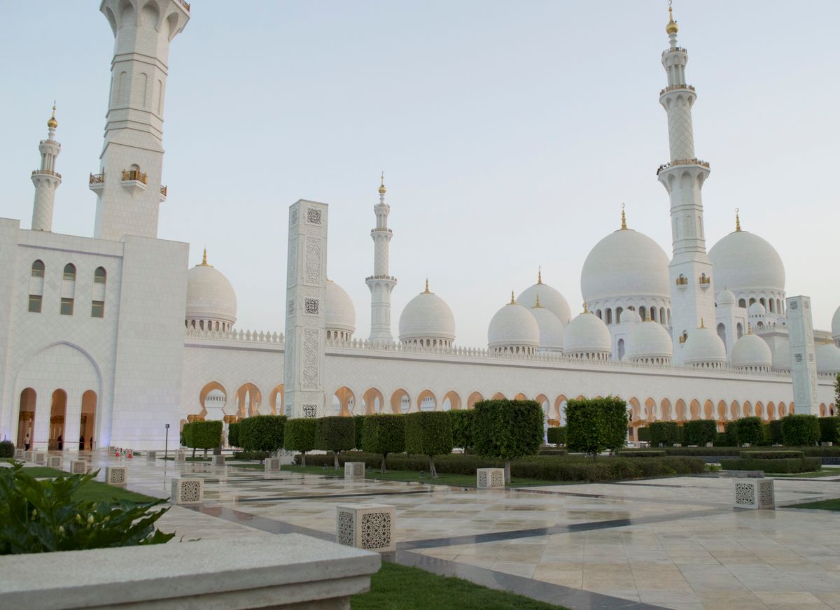 My Dubai: A Trip To Sheikh Zayed Grand Mosque