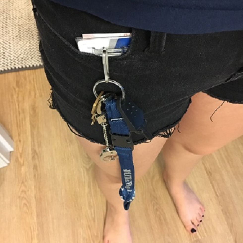 19 Unique Ways To Wear Your Lanyard