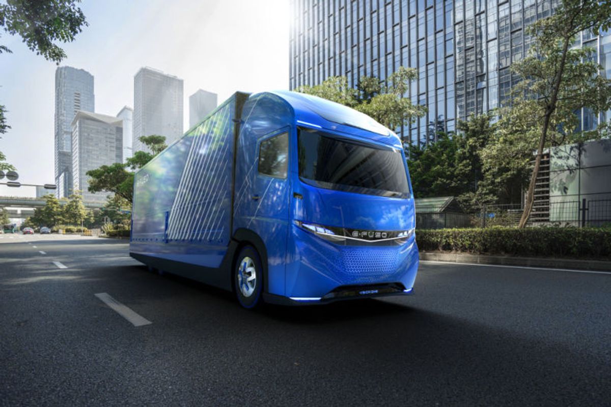 Watch out Tesla, Daimler just revealed an all-electric truck of its own
