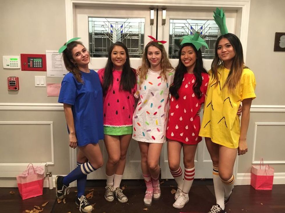 25 Easy, Last Minute Halloween Costumes For Groups Of Any Size