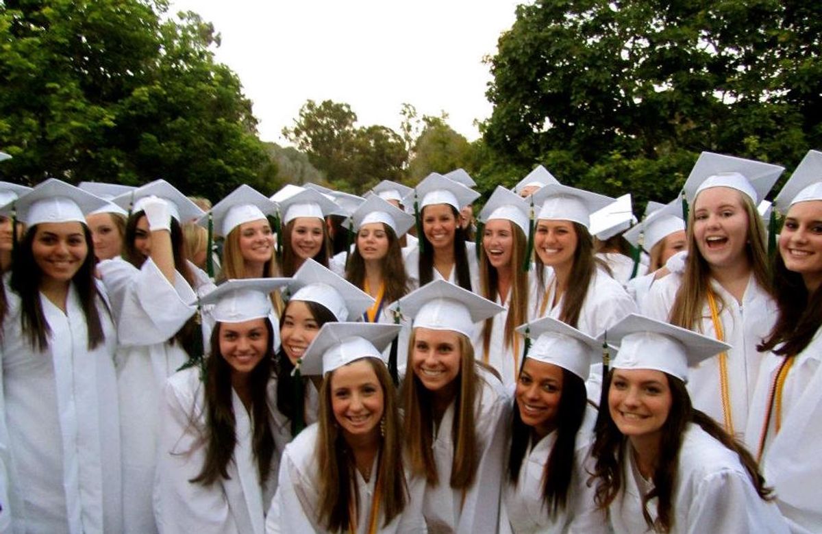 27 Habits You Have From Attending An All-Girls High School