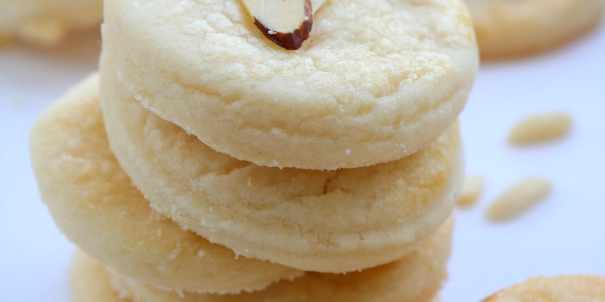 Buttery Almond Shortbread Cookies My Recipe Magic