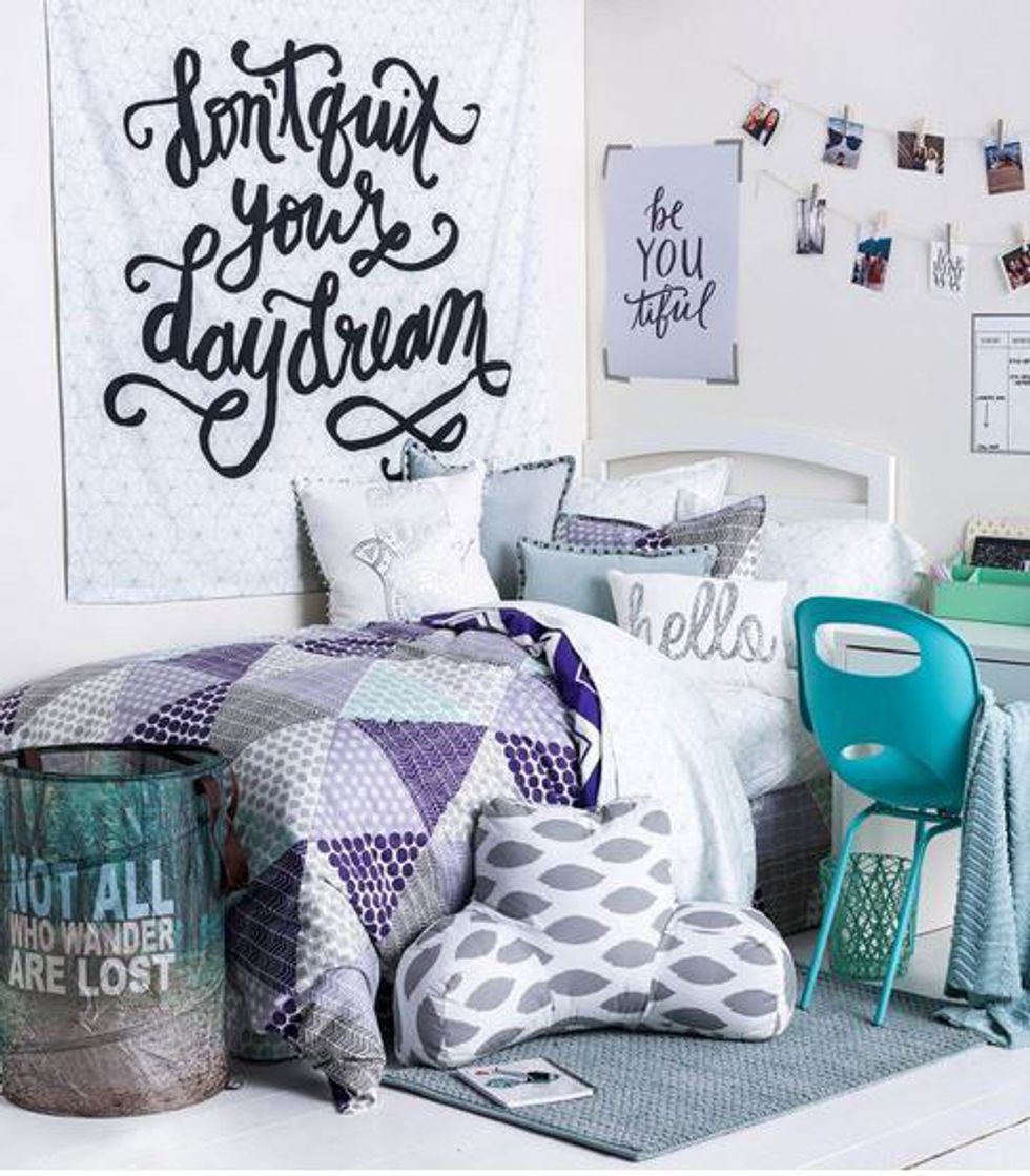 7 Things To Bring To Your College Dorm Room