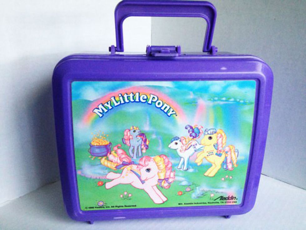 20 Things Every '90s Girl Had In Her Backpack