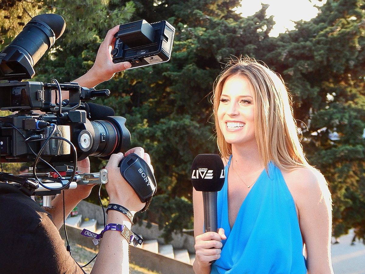7 Reasons Why I Decided To Become A Broadcast Journalism Major