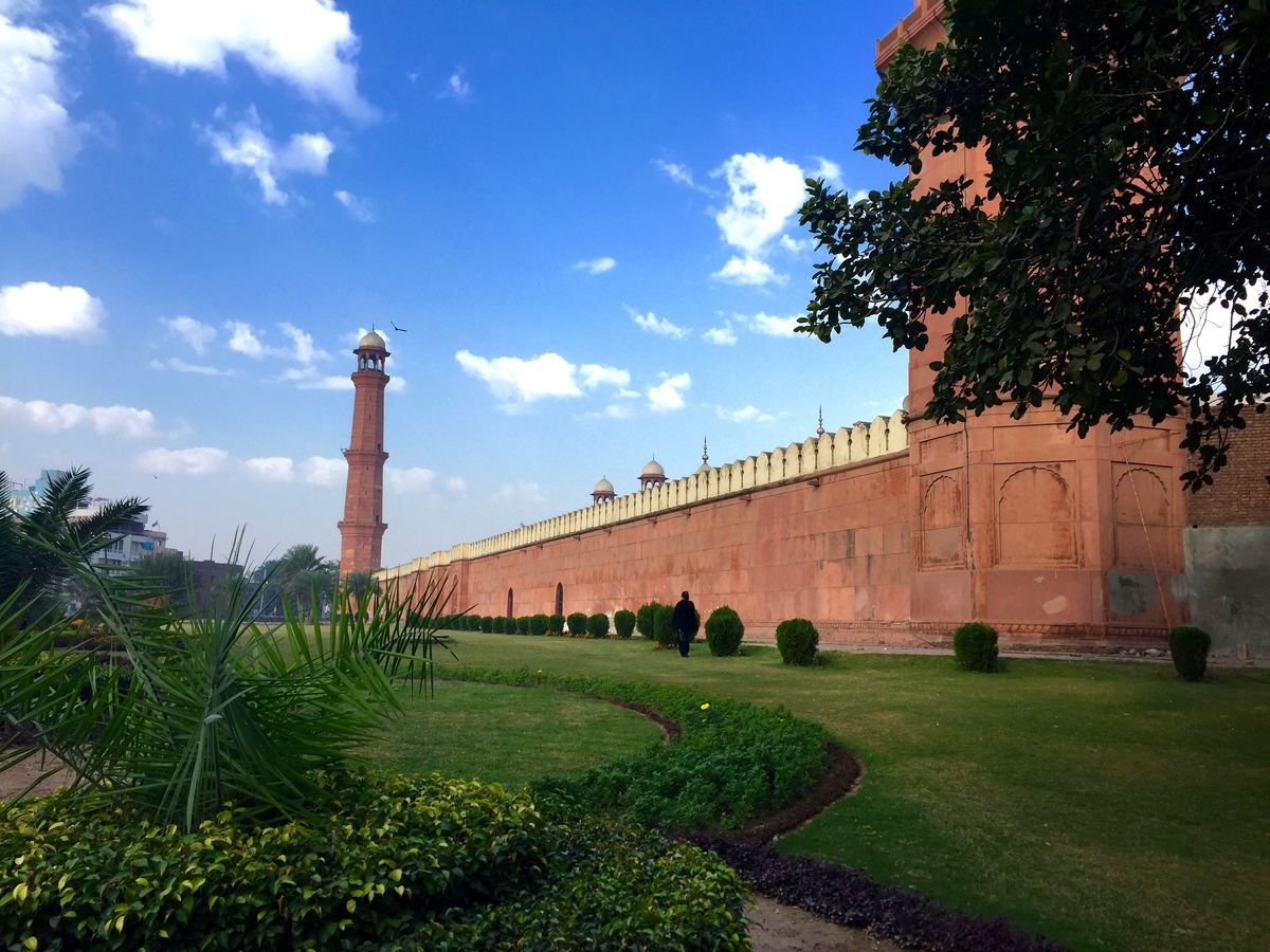 8 Ways You Know You're Back In Lahore