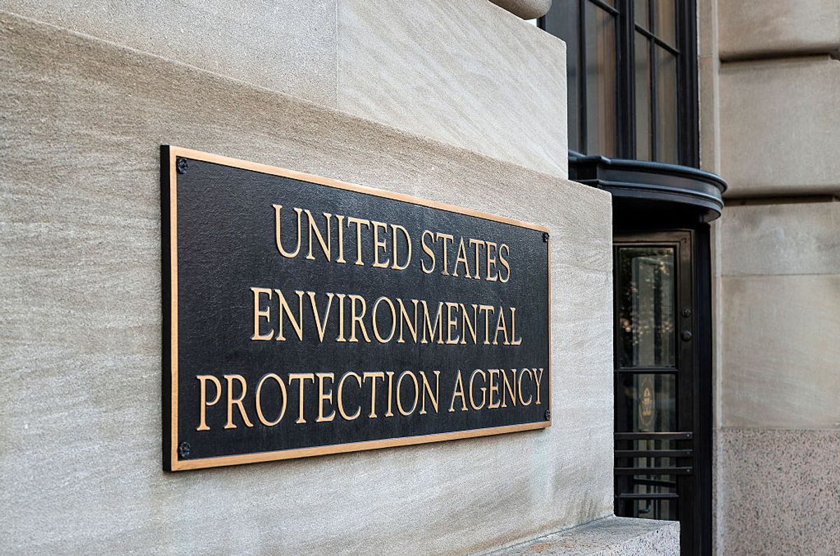 PHOTO: EPA Headquarters Water Fountain Flooded With Toxic Sewage