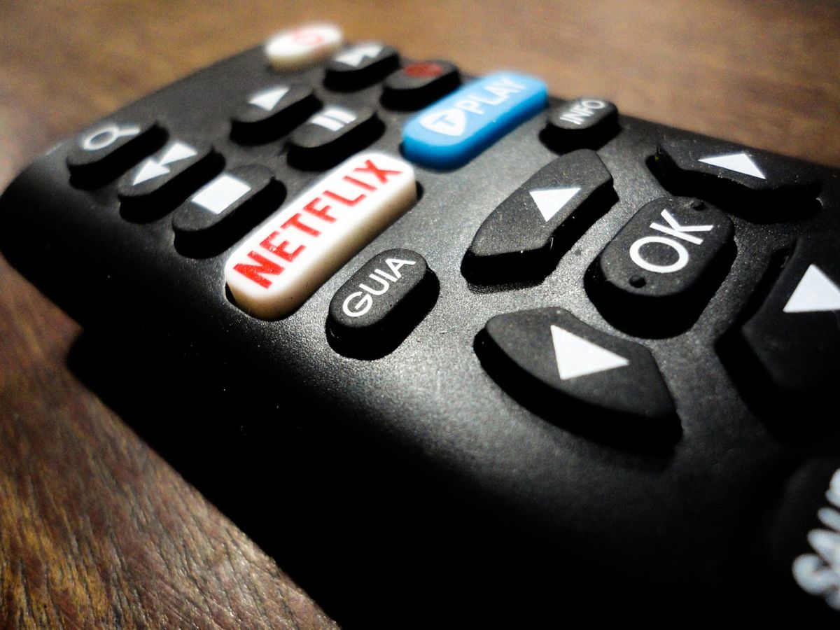9 TV Shows On Netflix To Binge Watch Over Break