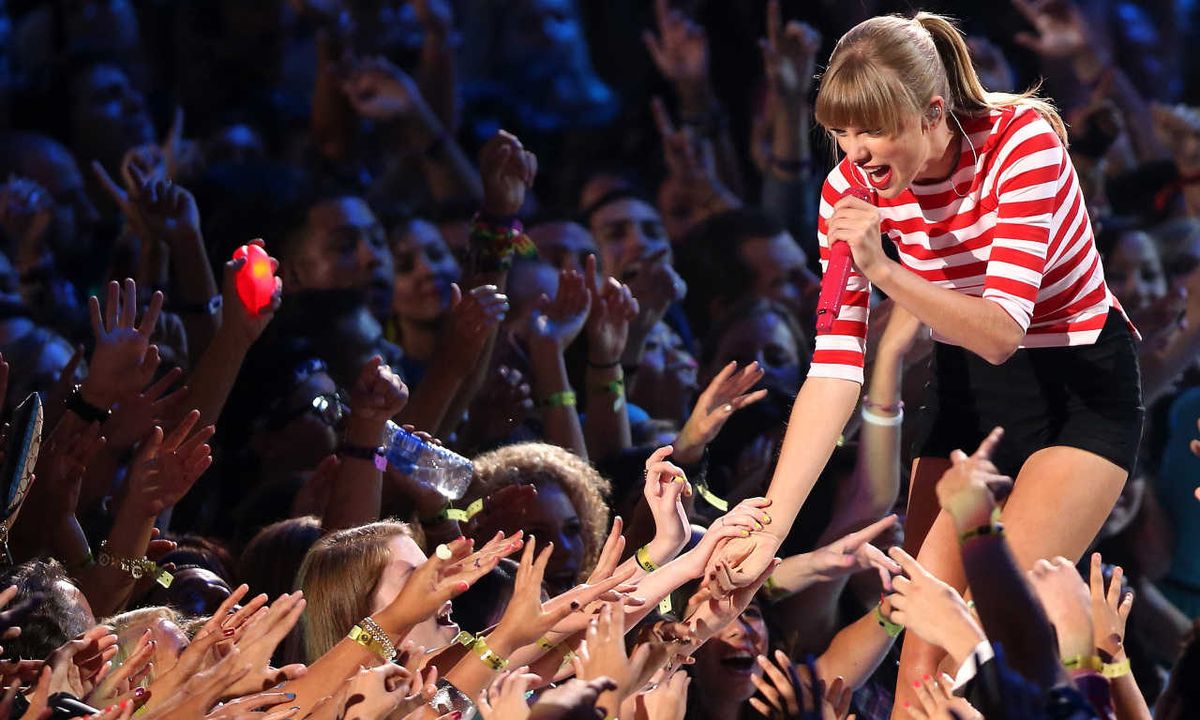 13 Things All Die-Hard Taylor Swift Fans Are Guilty Of