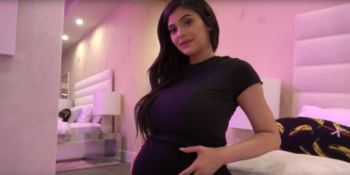 Kylie Jenner's Pregnancy Reveal Births Incredible Meme