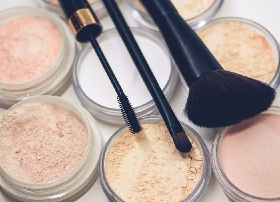 Why You Should be Cleaning your Makeup Brushes with these Top 5 Cleaners