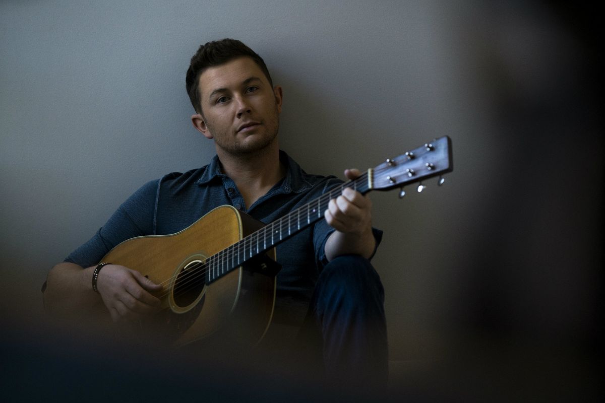INTERVIEW | Scotty McCreery soldiers the darkness for "Seasons Change" album