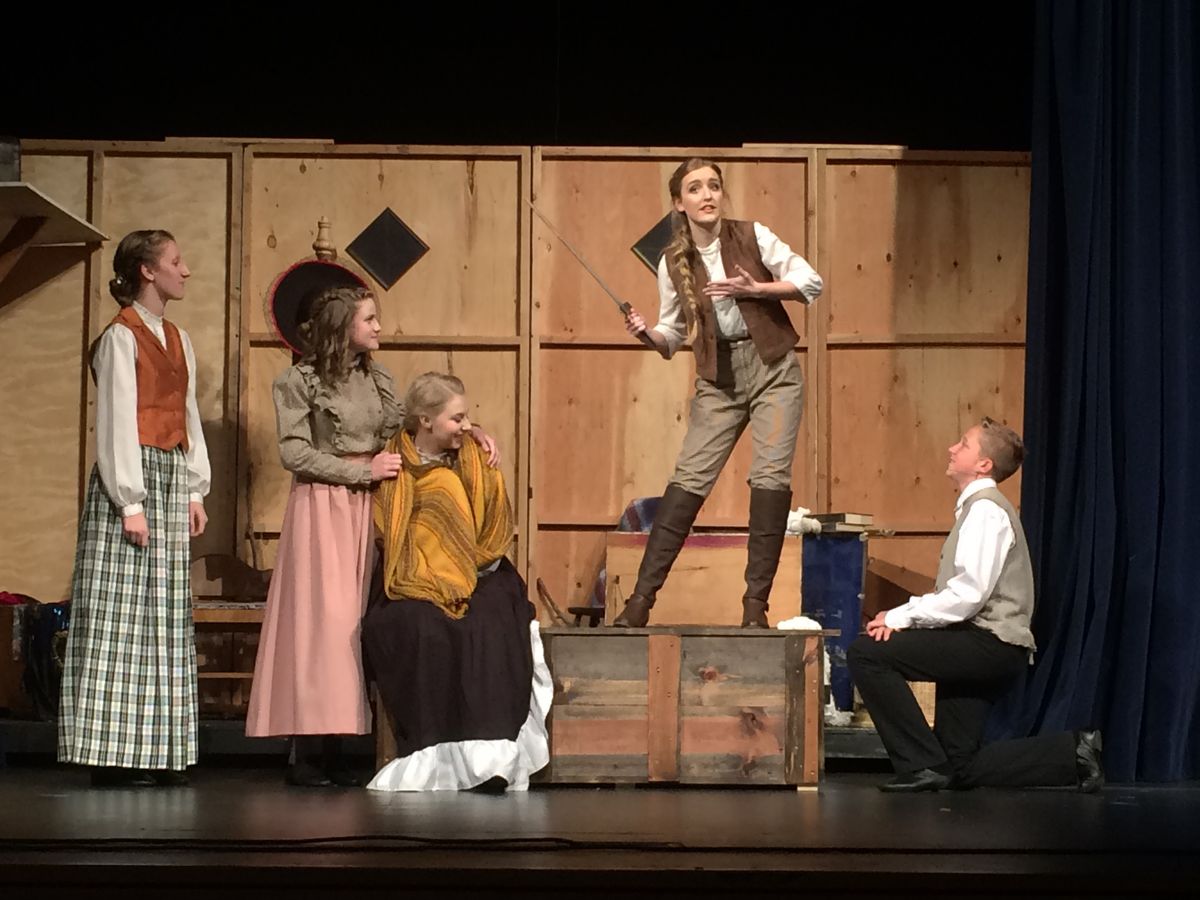 10 Ways High School Theater Helped Me Take Center Stage In College