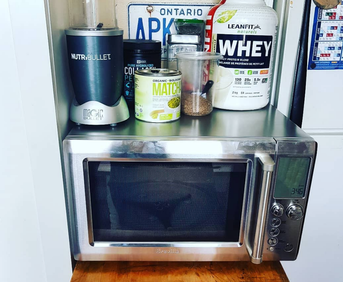 A Love Letter To My Dorm Microwave