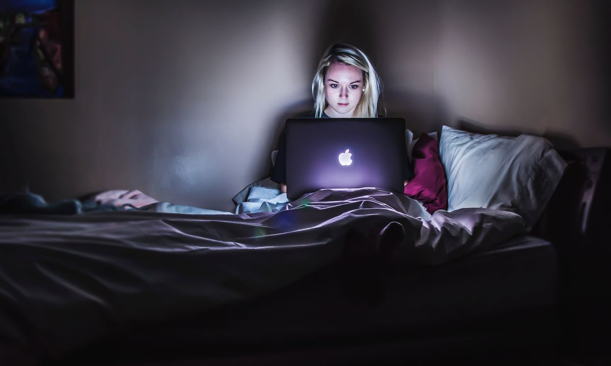 14 Thoughts You Have While Pulling An All-Nighter
