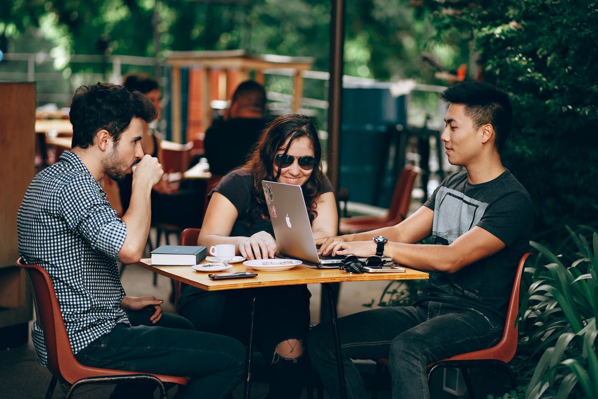 9 Types Of Students Who Frequent Coffee Shops
