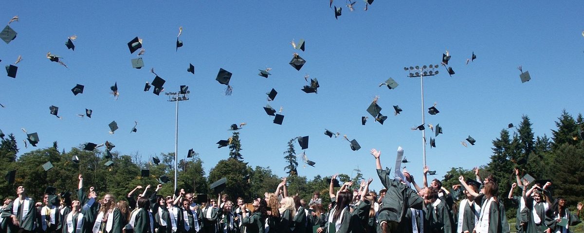 41 Thoughts Of A Graduating High School Senior