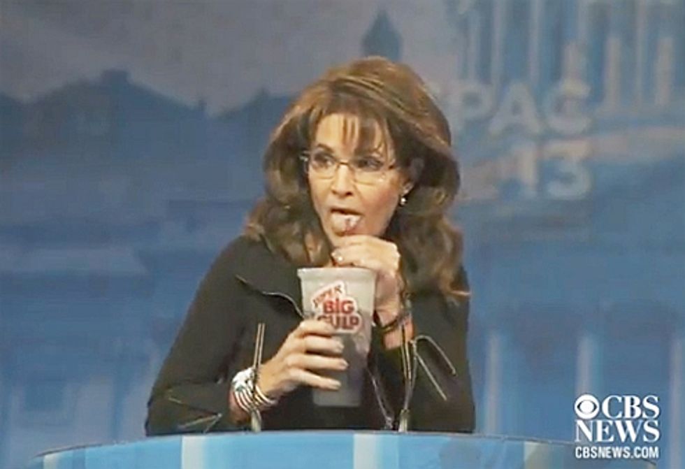 Sarah Palin Does Not Like Smearing Donald Trump With Pee
