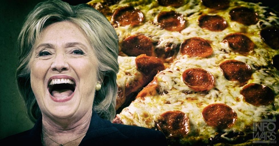 HILLARY CLINTON ADMITS CONSPIRING WITH PIZZAGATE CHILD DUNGEON PIZZERIA!!1!