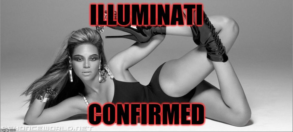 Snake Oil Bulletin: All The Single Demons In Formation To Put A Super Bowl Ring On It