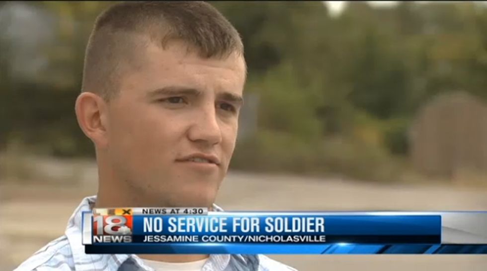 'Oath Keepers' To Boycott Waffle House Until It Apologizes For Being Mean To Guns