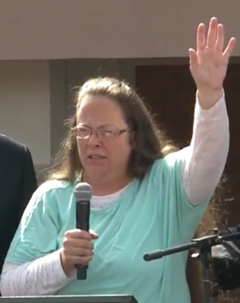 Who Wouldn't Want To Jerk Off To Kim Davis Erotica?