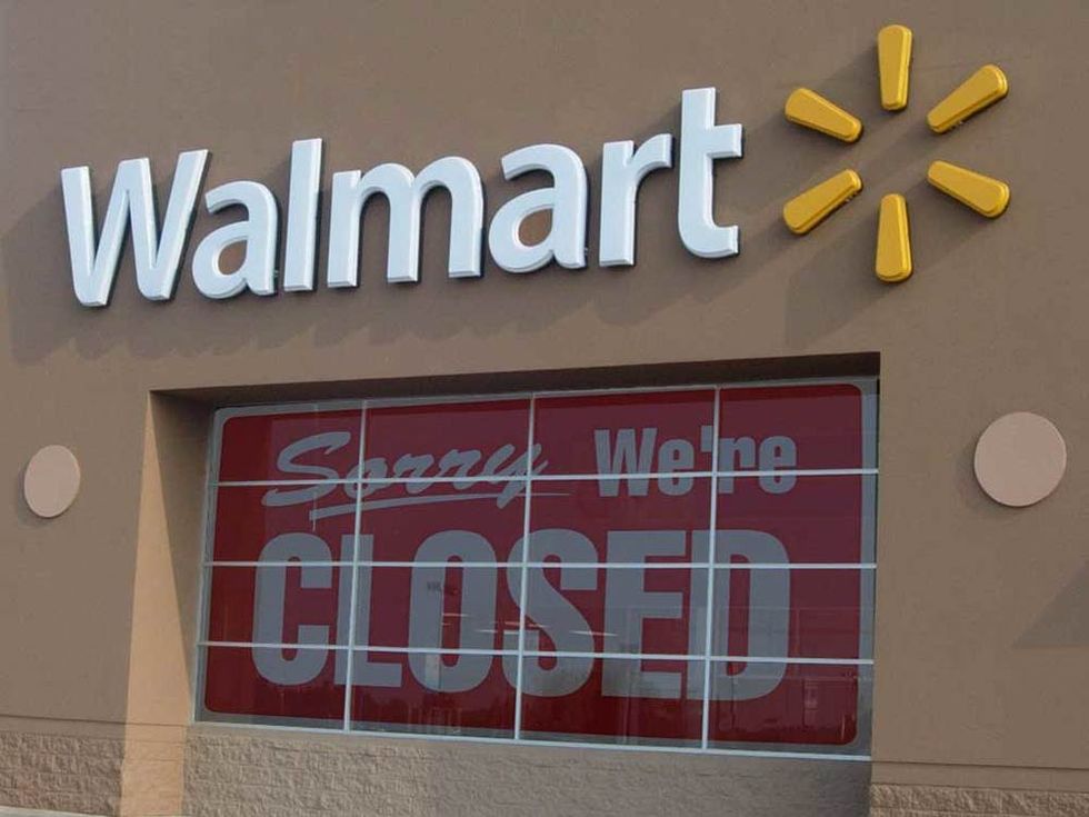 Walmart To Texas Wingnuts: We're Not Building Secret Tunnels So China Can Come Kill You