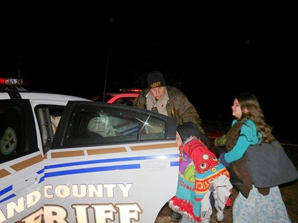 Jackbooted CPS Thugs Remove Kids From Wingnut Home Over Dad's Snake Oil Cure-All