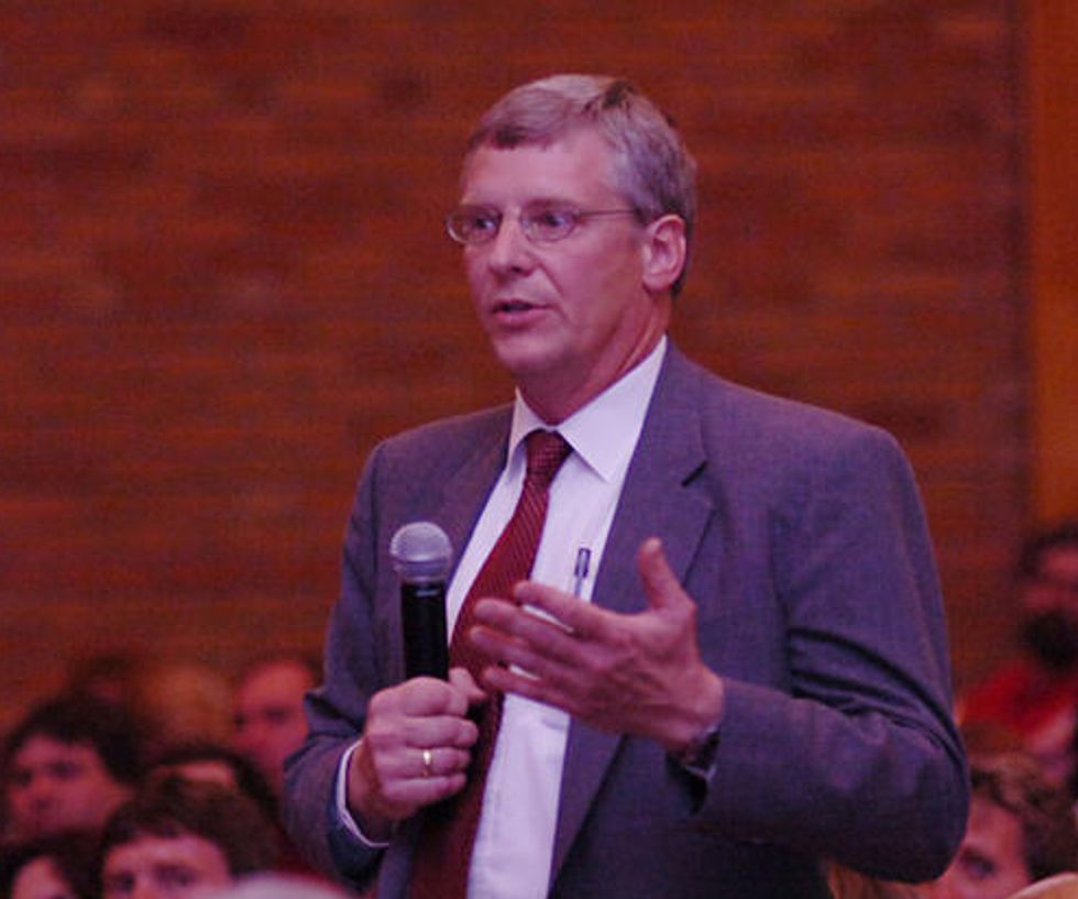 Wingnut School Board President Uses Graduation Speech To Audition For AM Radio Show