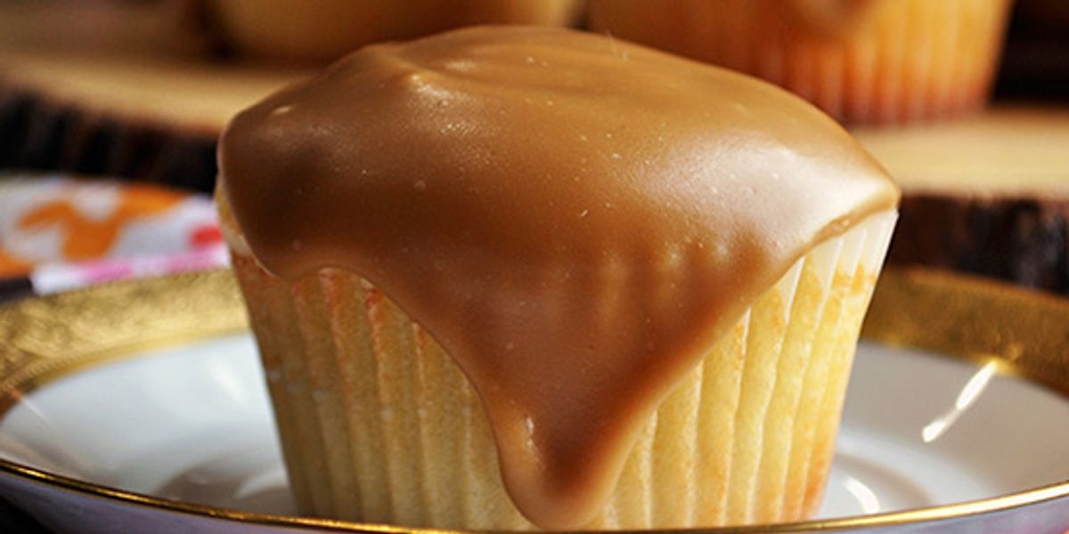 Easy Caramel Cupcakes My Recipe Magic