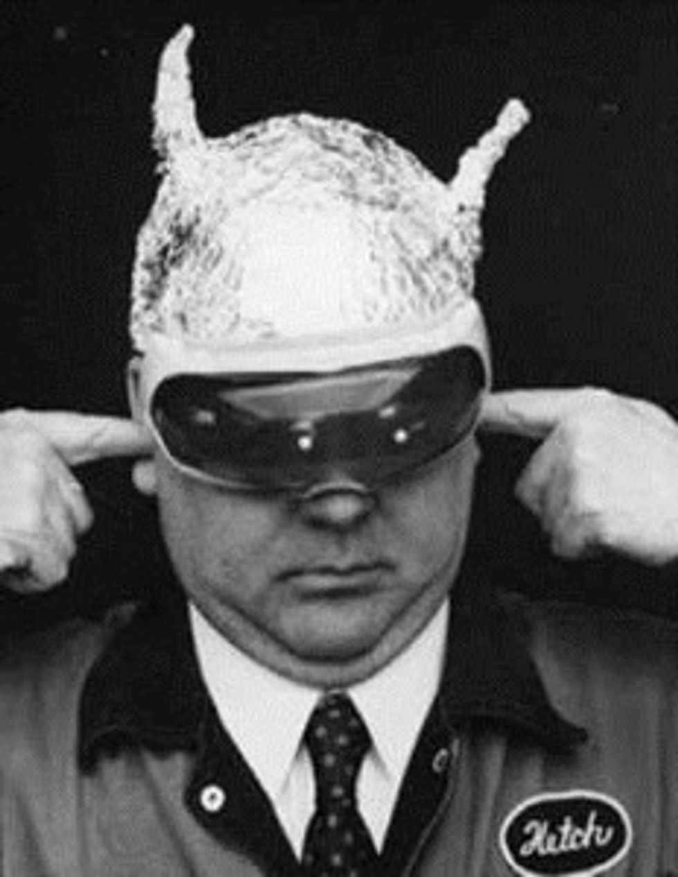 Creative Unified Obama Conspiracy Theory Designed to Push All Wingnut Buttons At Once
