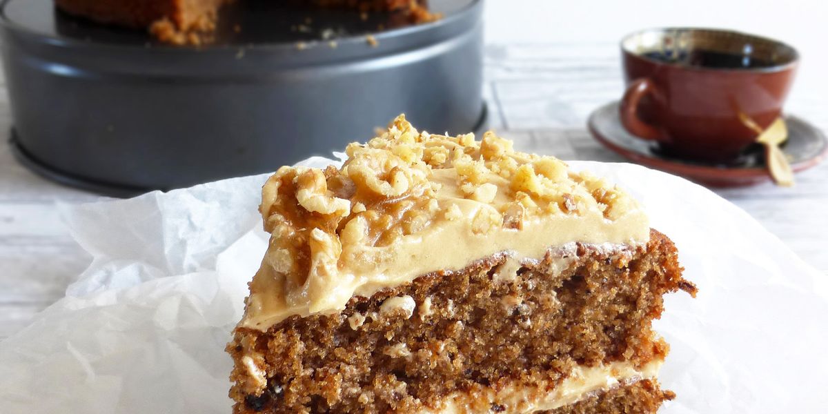 Coffee and Walnut Cake with Coffee Cream Cheese Buttercream Frosting