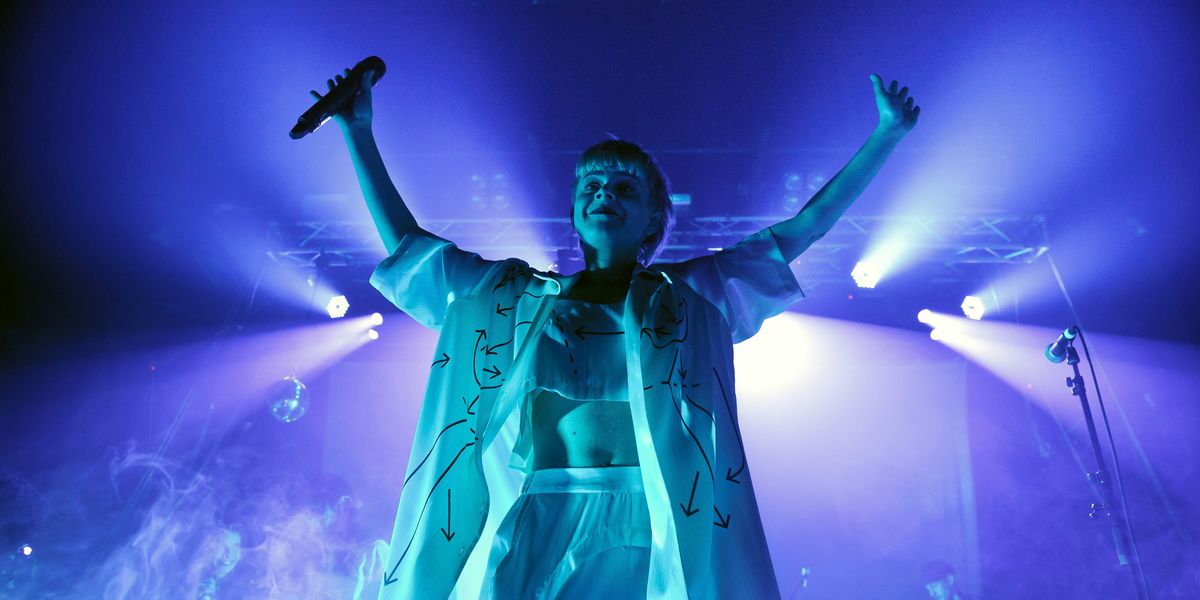 Watch Robyn Perform 'Missing U' for the First Time