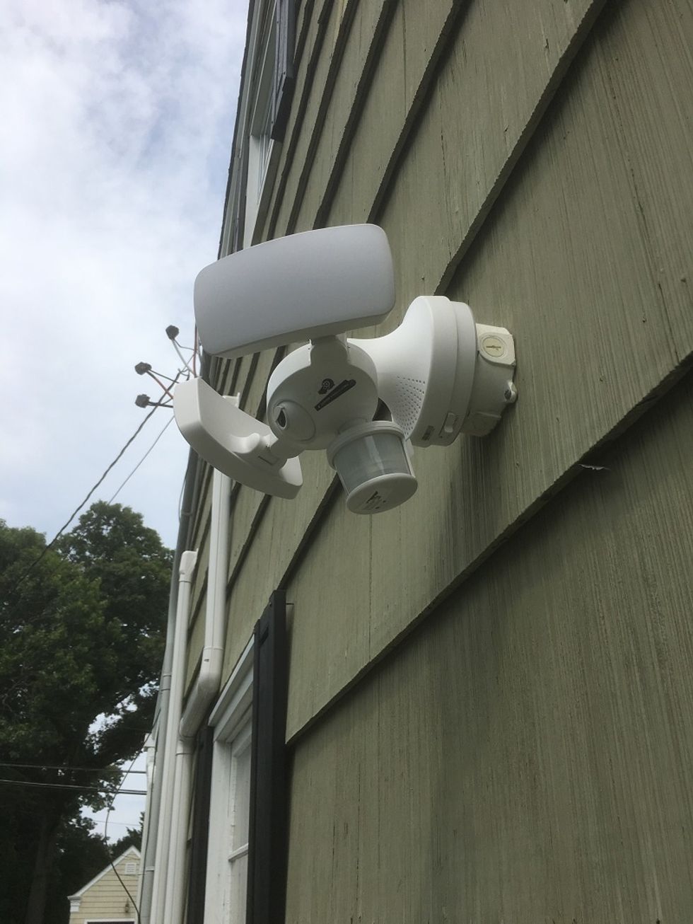 maximus white smart motion activated outdoor integrated led camera floodlight