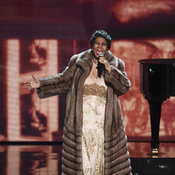 We Stan for Aretha Franklin Throwing Coats