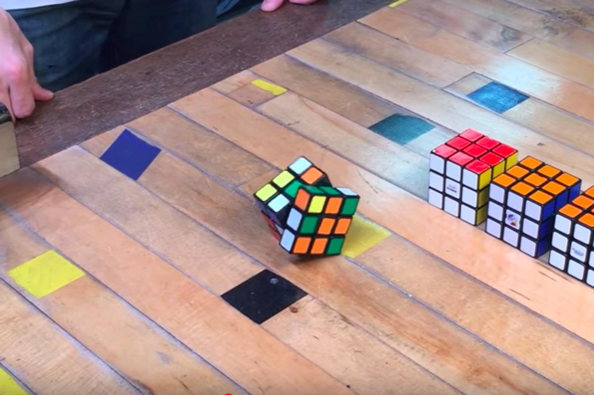 This Rubik’s Cube solves itself, and the internet is enthralled