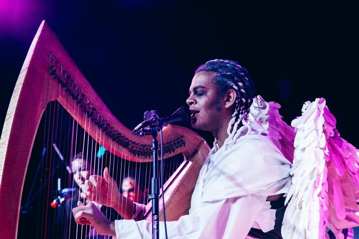 Premiere | Calvin Arsenia Winds Up 'Toxic,' String-Laden Britney Spears Cover