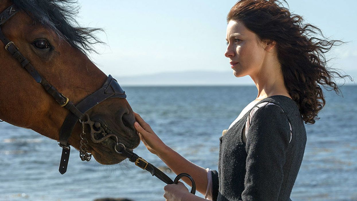 Cast of ‘Outlander’ visits Savannah, hopes to try a 'grit,' bless their hearts