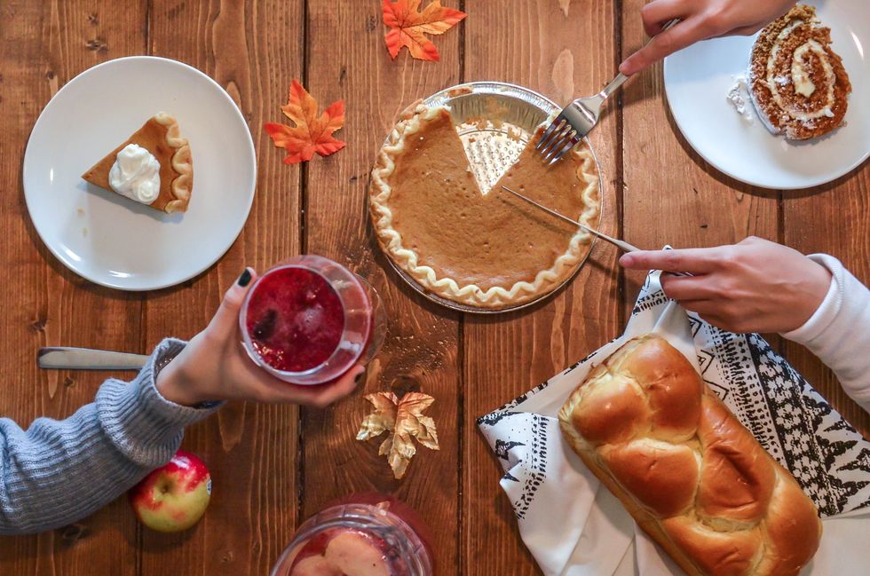 16 Thanksgiving Meal Contributions For Lazy People Who Can't Show Up Empty Handed