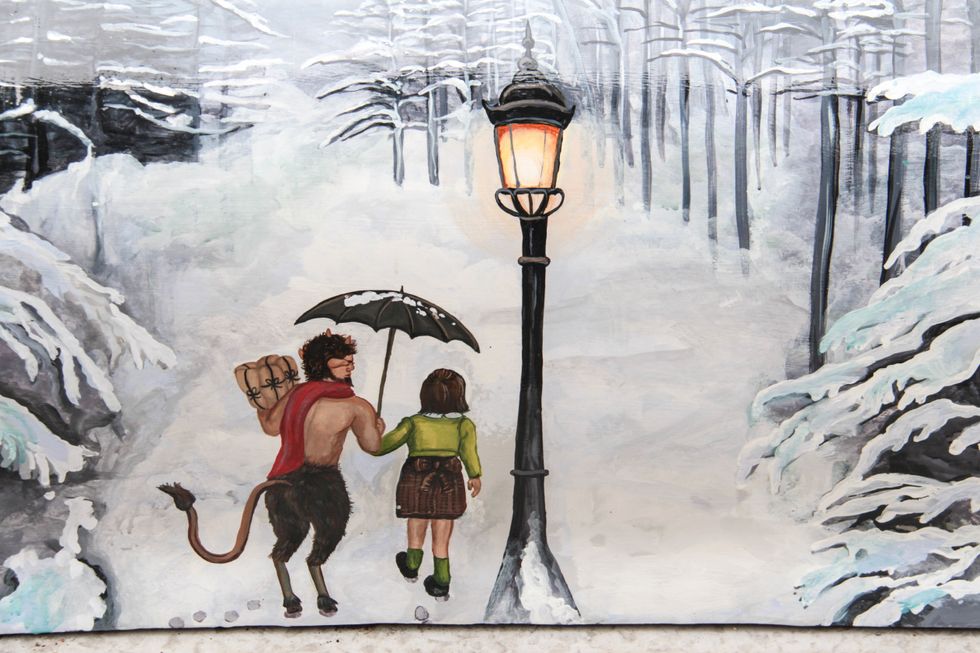 6 Life Lessons I Learned From C.S. Lewis's 'The Lion, The Witch And The Wardrobe'