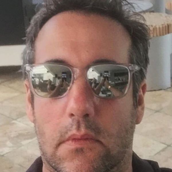 Sexy Michael Cohen Stiffs Online Ratf*cker