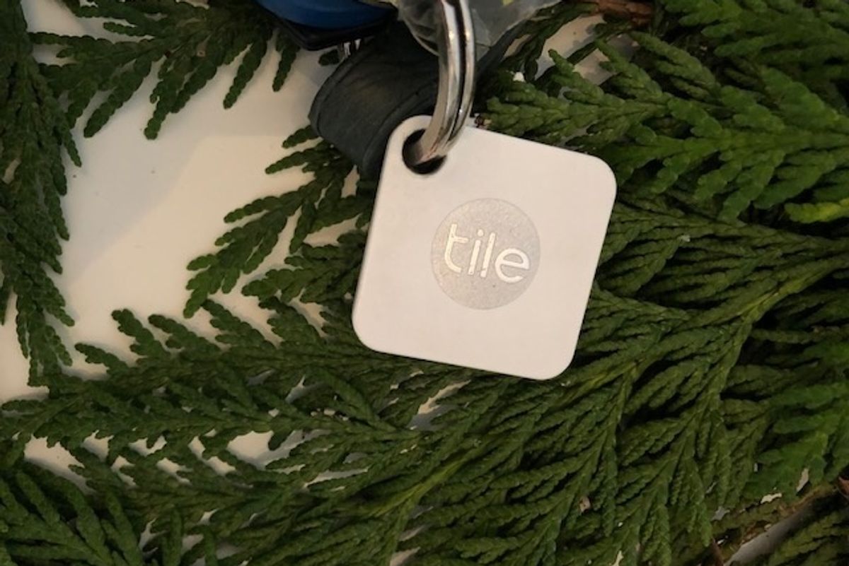 Tile tracker review: Thin, powerful and able to find your items with one click